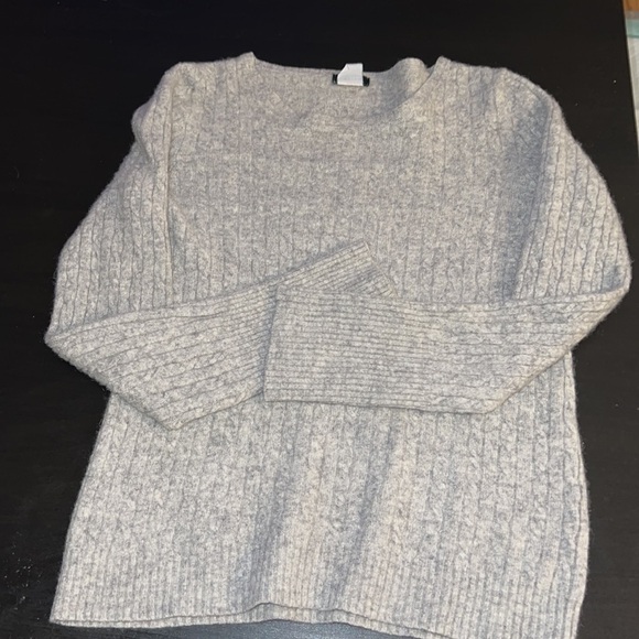 J. Crew cable crew neck light gray cashmere women’s sweater Sz XS - Picture 6 of 8